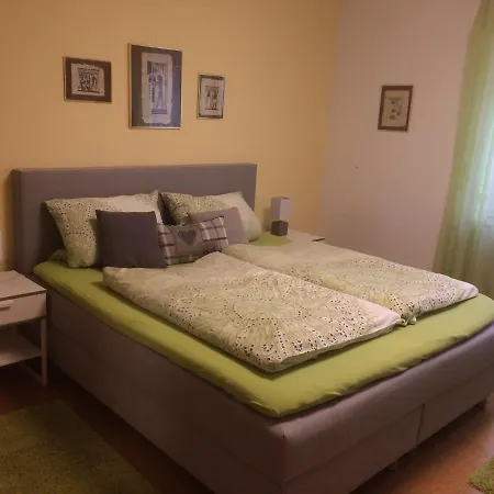 Ferienwohnung Anna Lägenhet Maroldsweisach